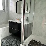 Lyla Apartment *